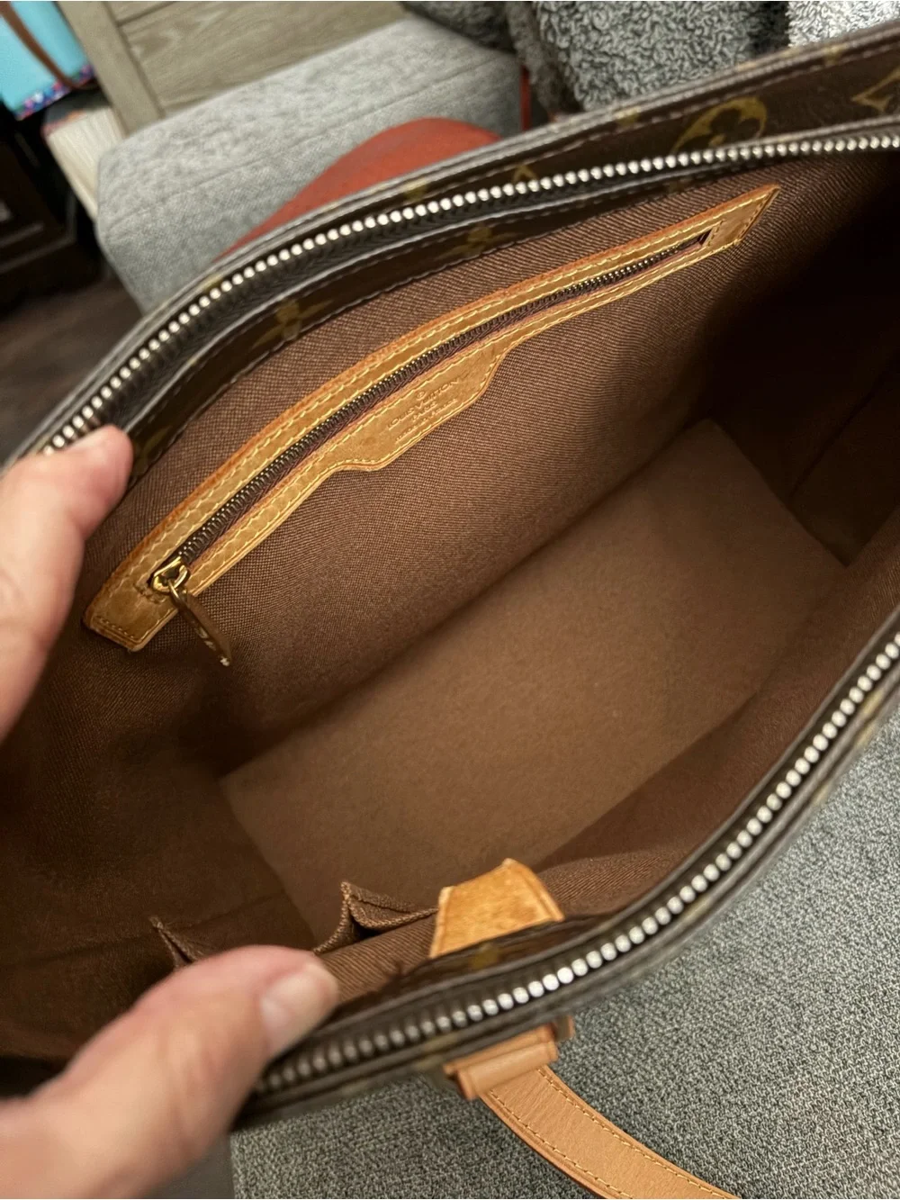 Louis Vuitton classic louis